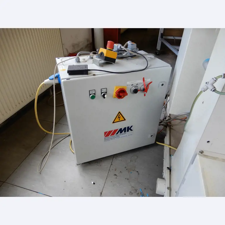 Máquinas para el tratamiento de textiles y lonas-11