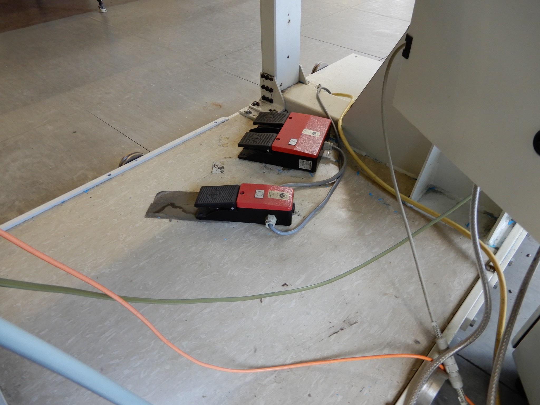 Machines for textile and tarpaulin processing-13