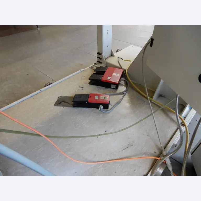 Máquinas para el tratamiento de textiles y lonas-13