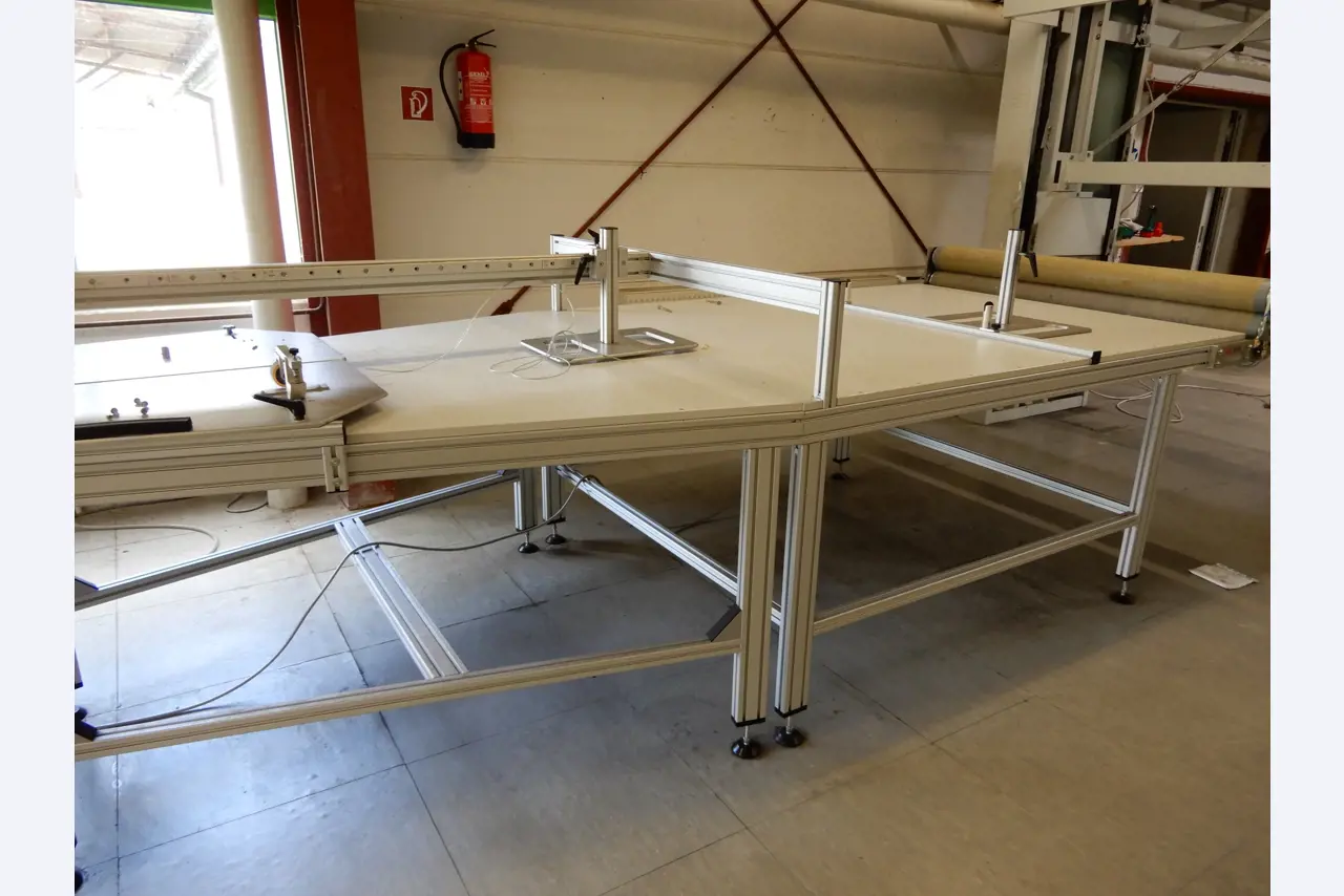 Máquinas para el tratamiento de textiles y lonas-2