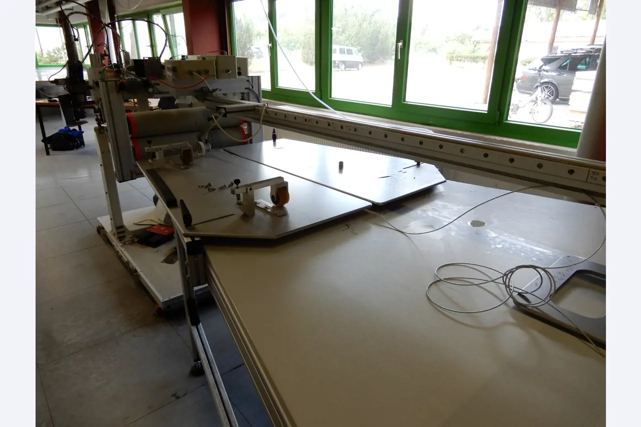 Máquinas para el tratamiento de textiles y lonas-3