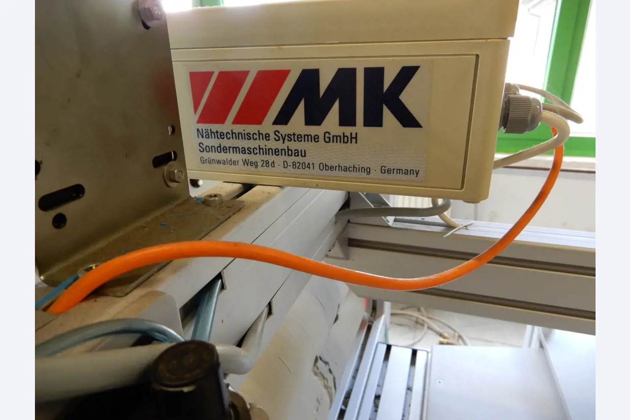 Máquinas para el tratamiento de textiles y lonas-5