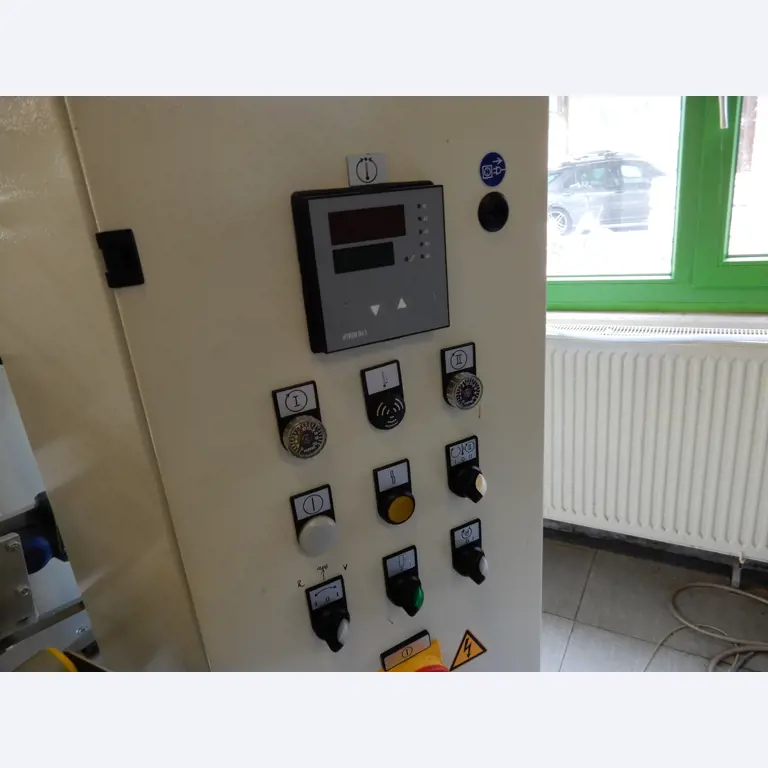 Máquinas para el tratamiento de textiles y lonas-7