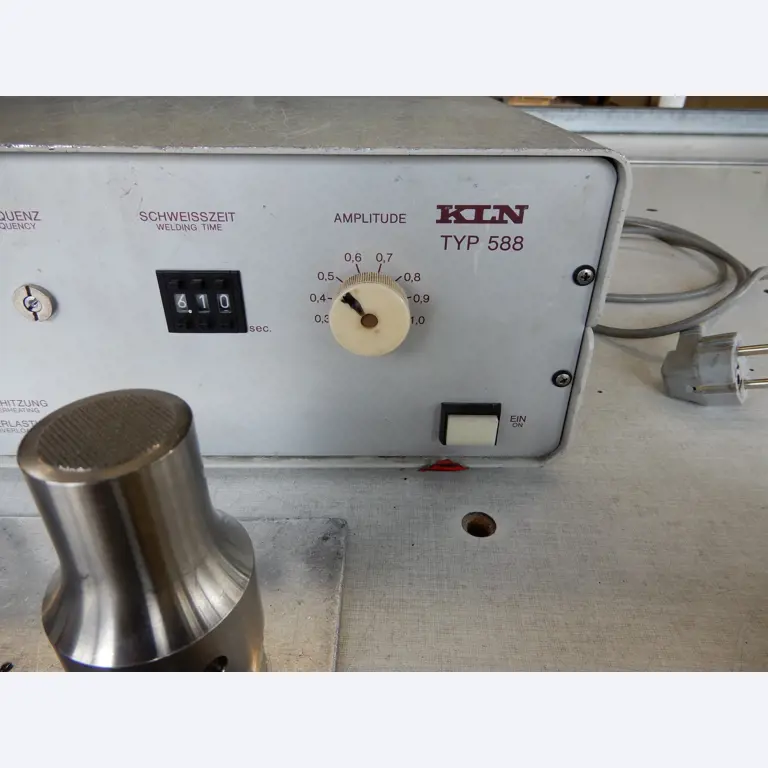 Máquinas para el tratamiento de textiles y lonas-3