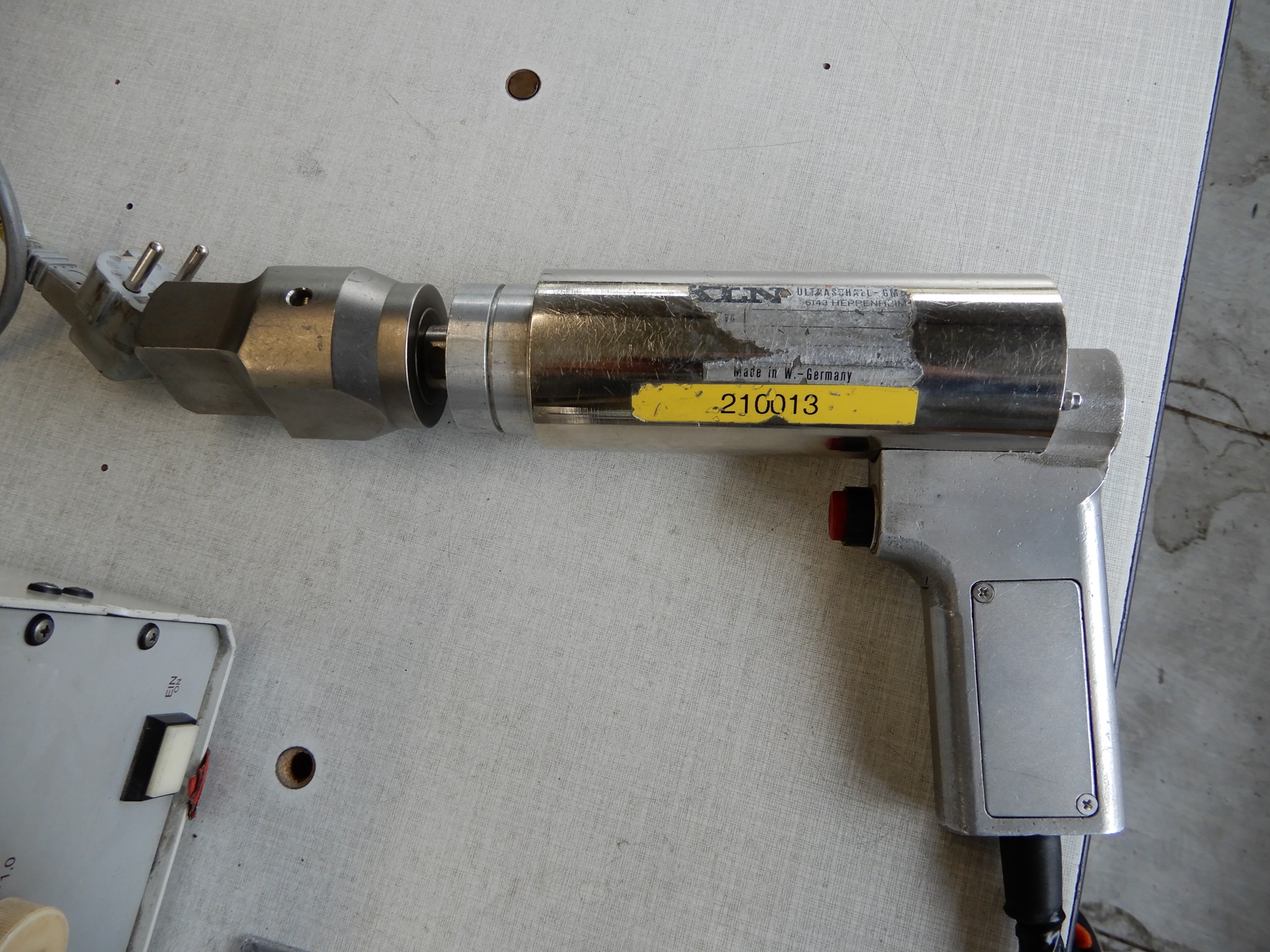 Machines for textile and tarpaulin processing-1