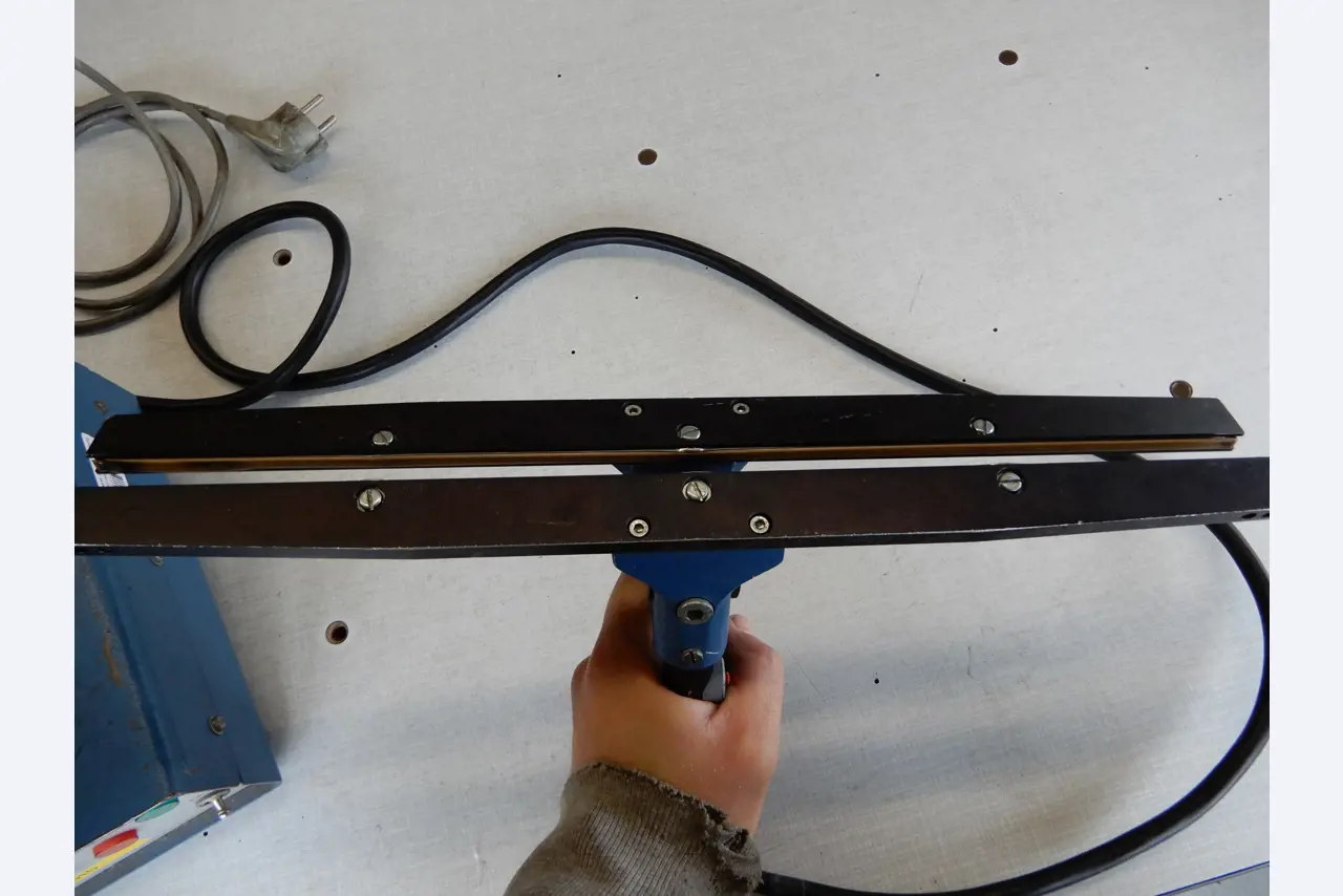 Máquinas para el tratamiento de textiles y lonas-4