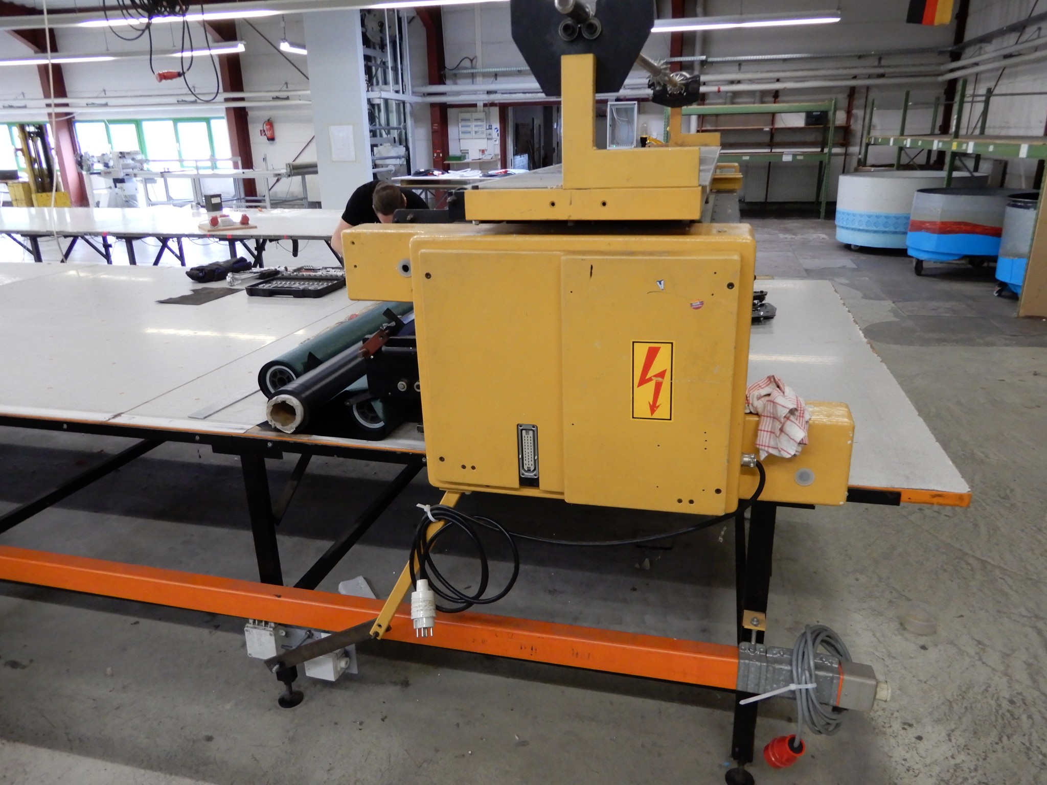 Machines for textile and tarpaulin processing-18