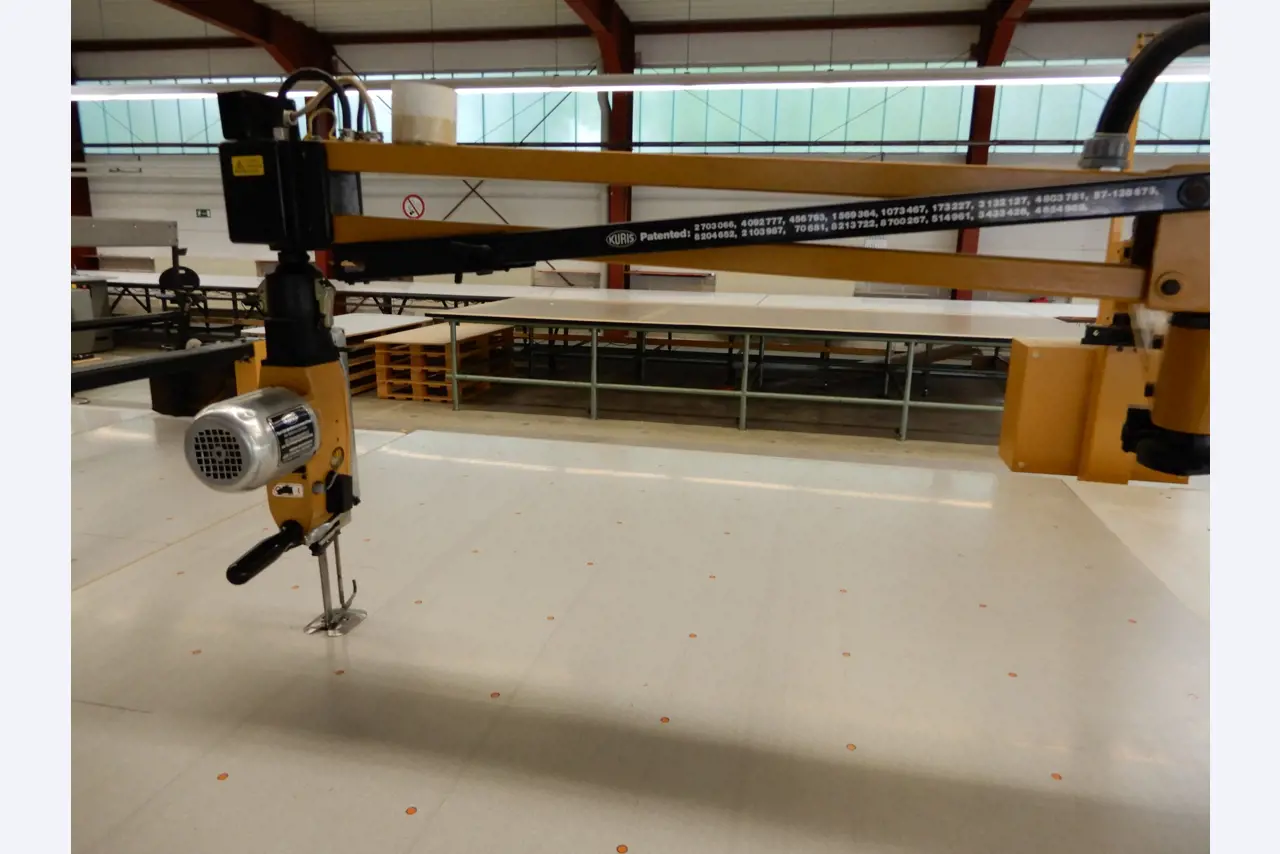 Máquinas para el tratamiento de textiles y lonas-2