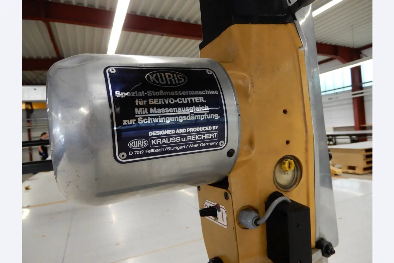 Máquinas para el tratamiento de textiles y lonas-3