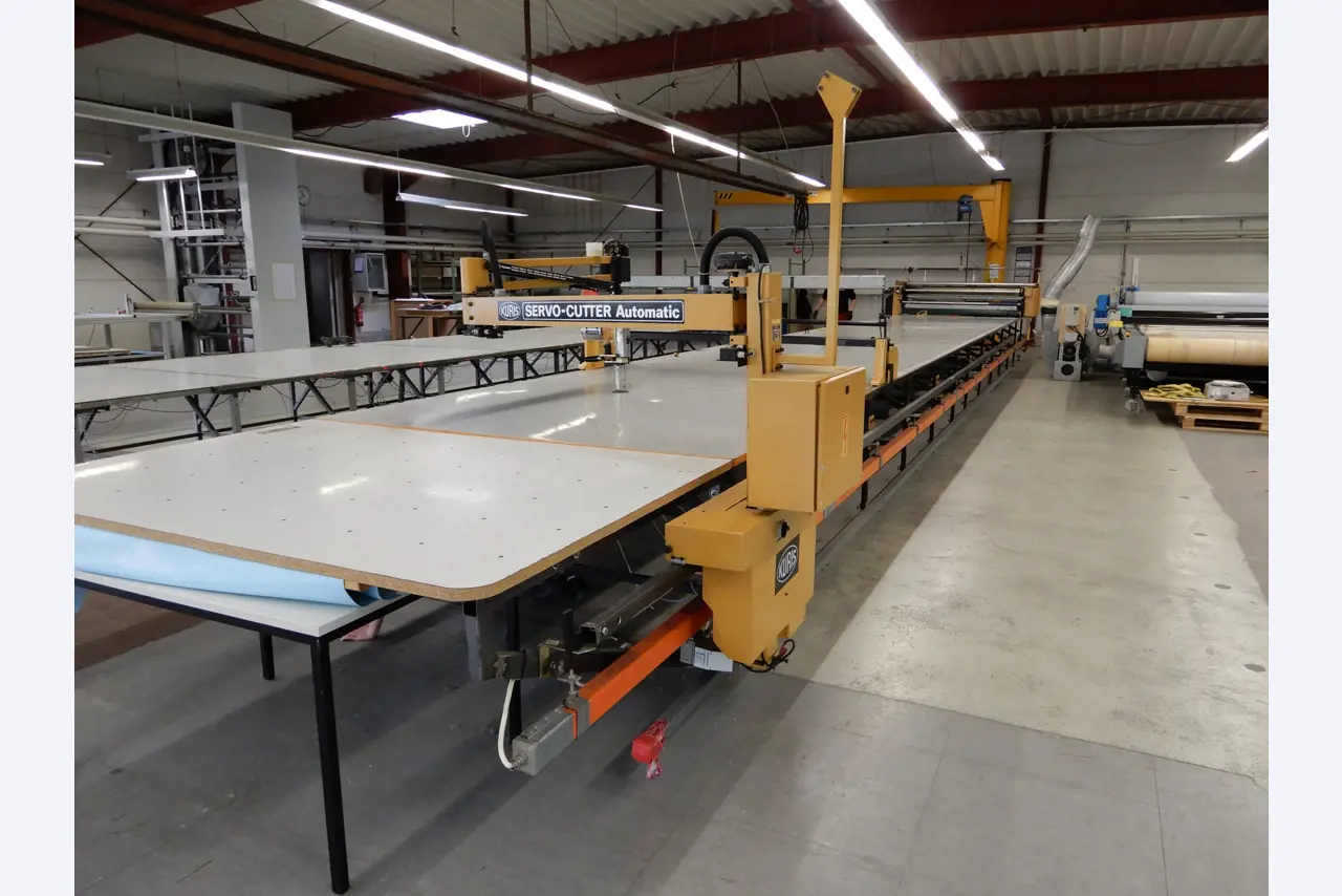 Máquinas para el tratamiento de textiles y lonas-8