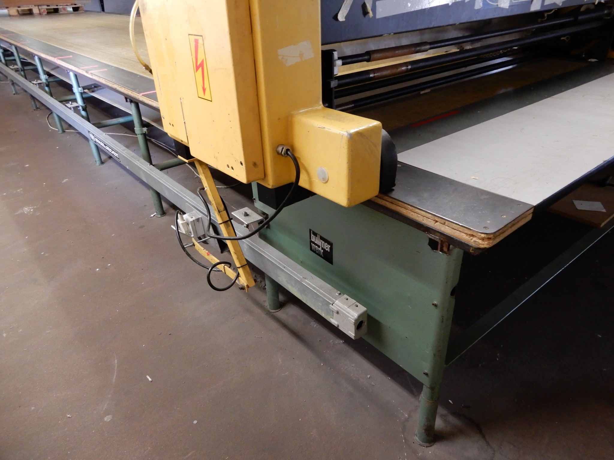 Machines for textile and tarpaulin processing-7