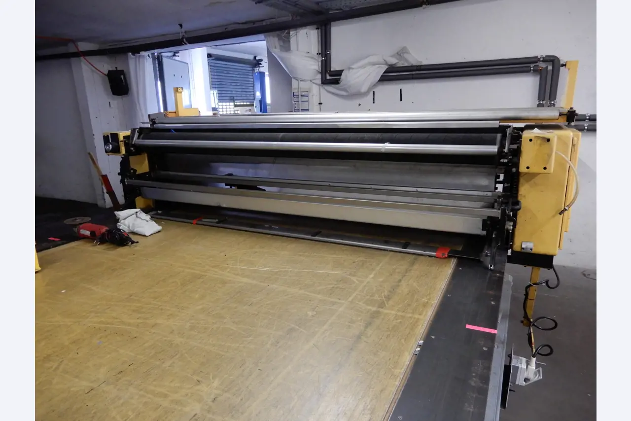 Machines for textile and tarpaulin processing-10