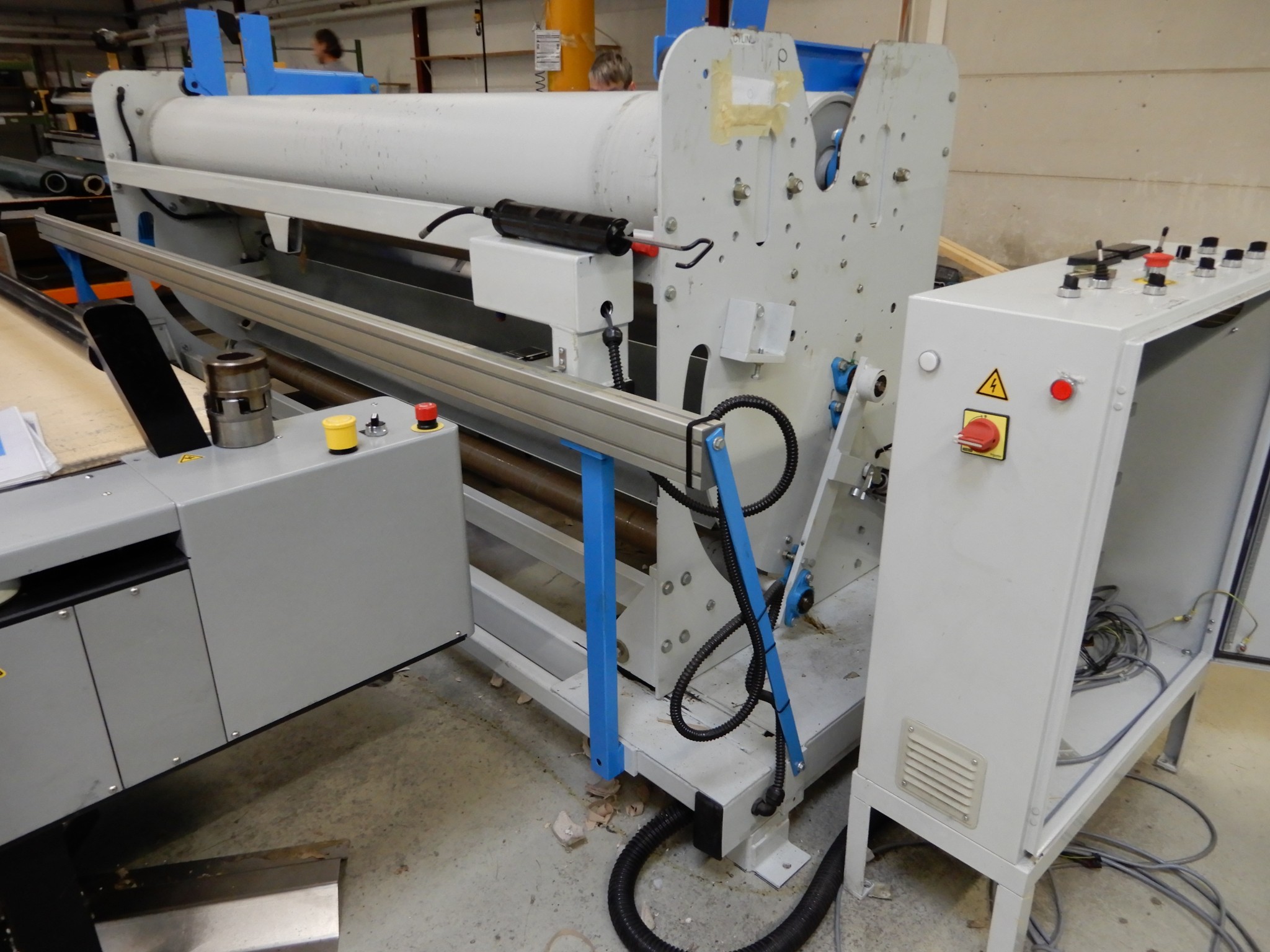 Machines for textile and tarpaulin processing-10