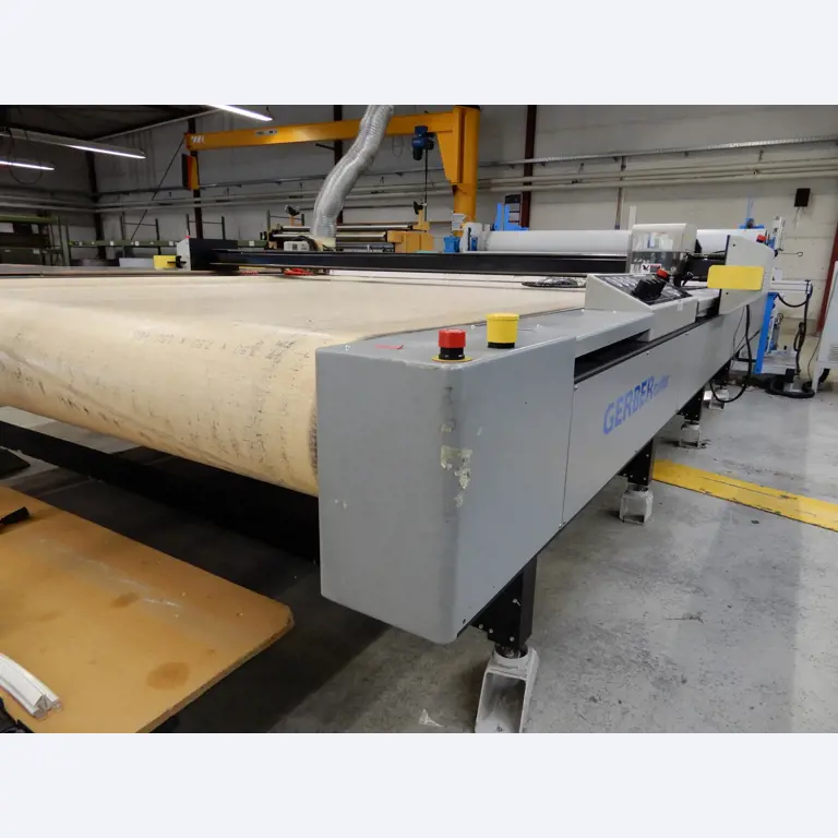 Máquinas para el tratamiento de textiles y lonas-17