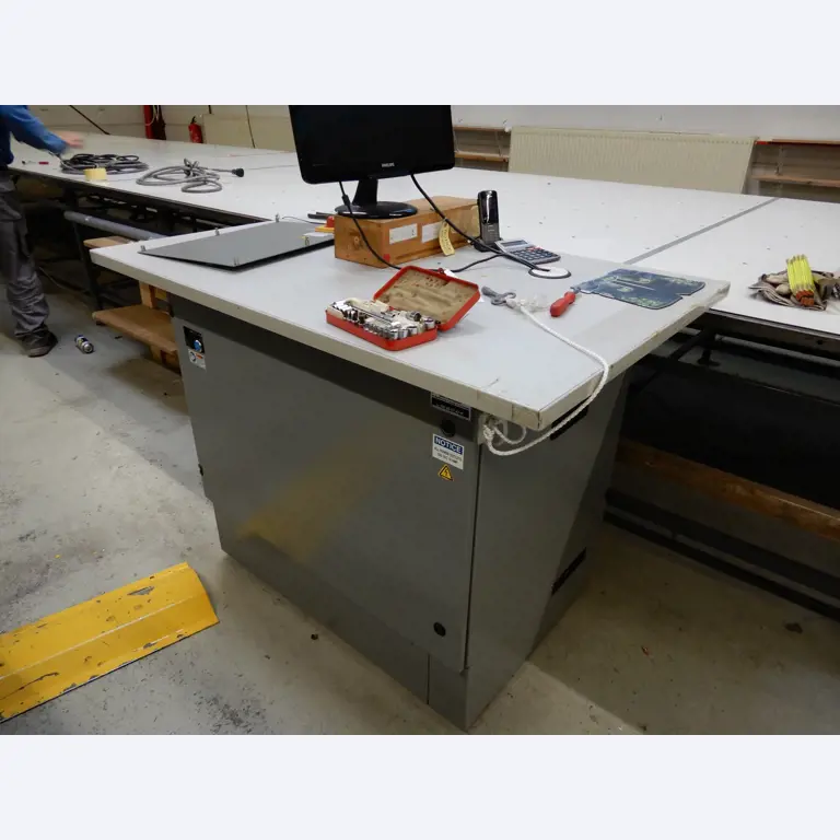 Máquinas para el tratamiento de textiles y lonas-18