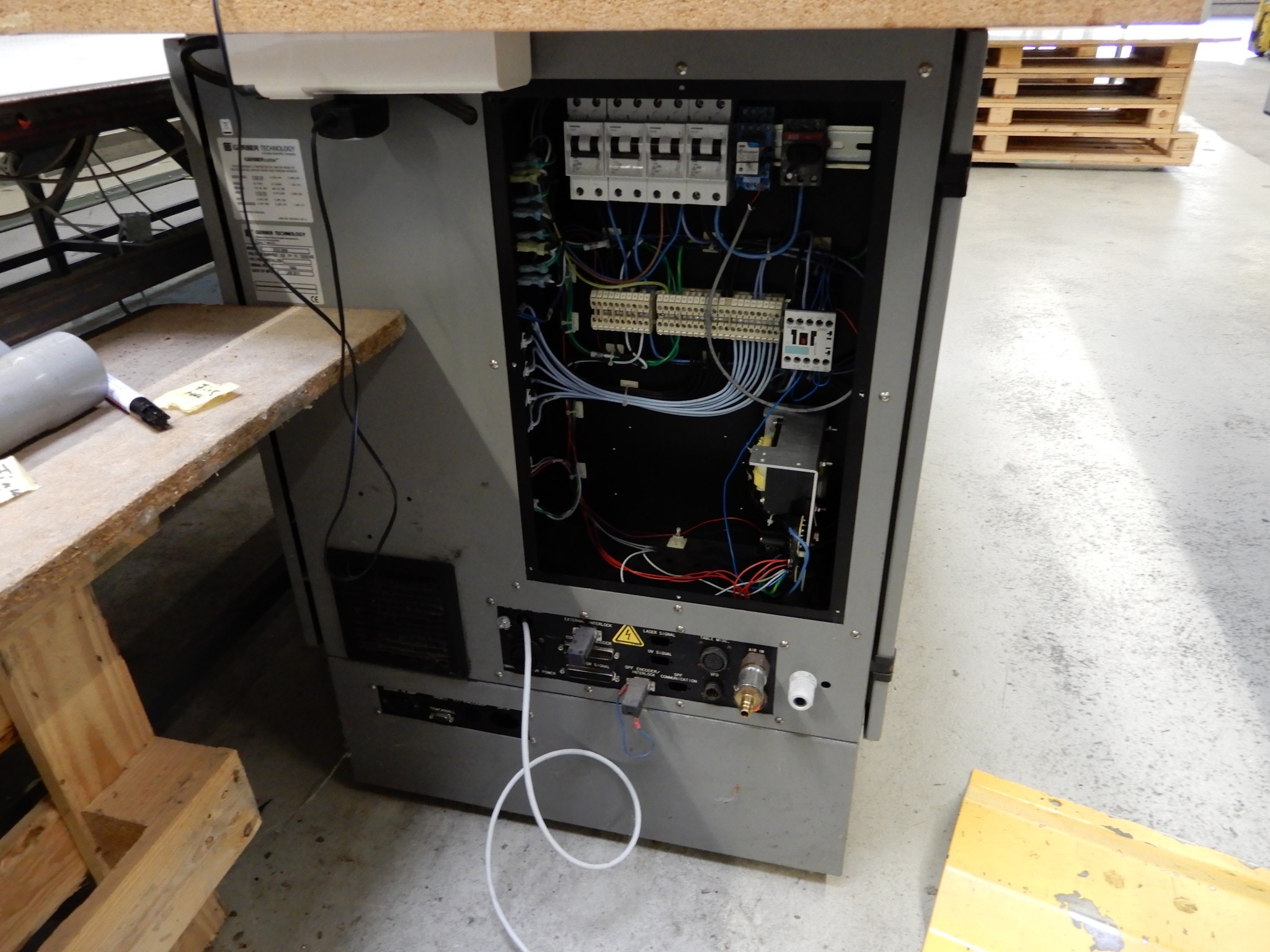 Machines for textile and tarpaulin processing-19