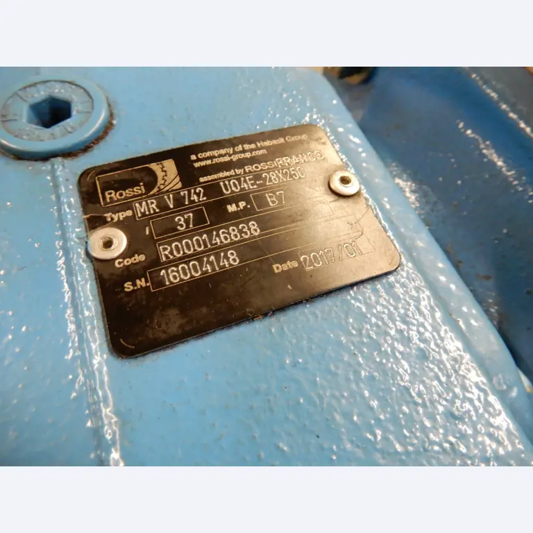 Máquinas para el tratamiento de textiles y lonas-6