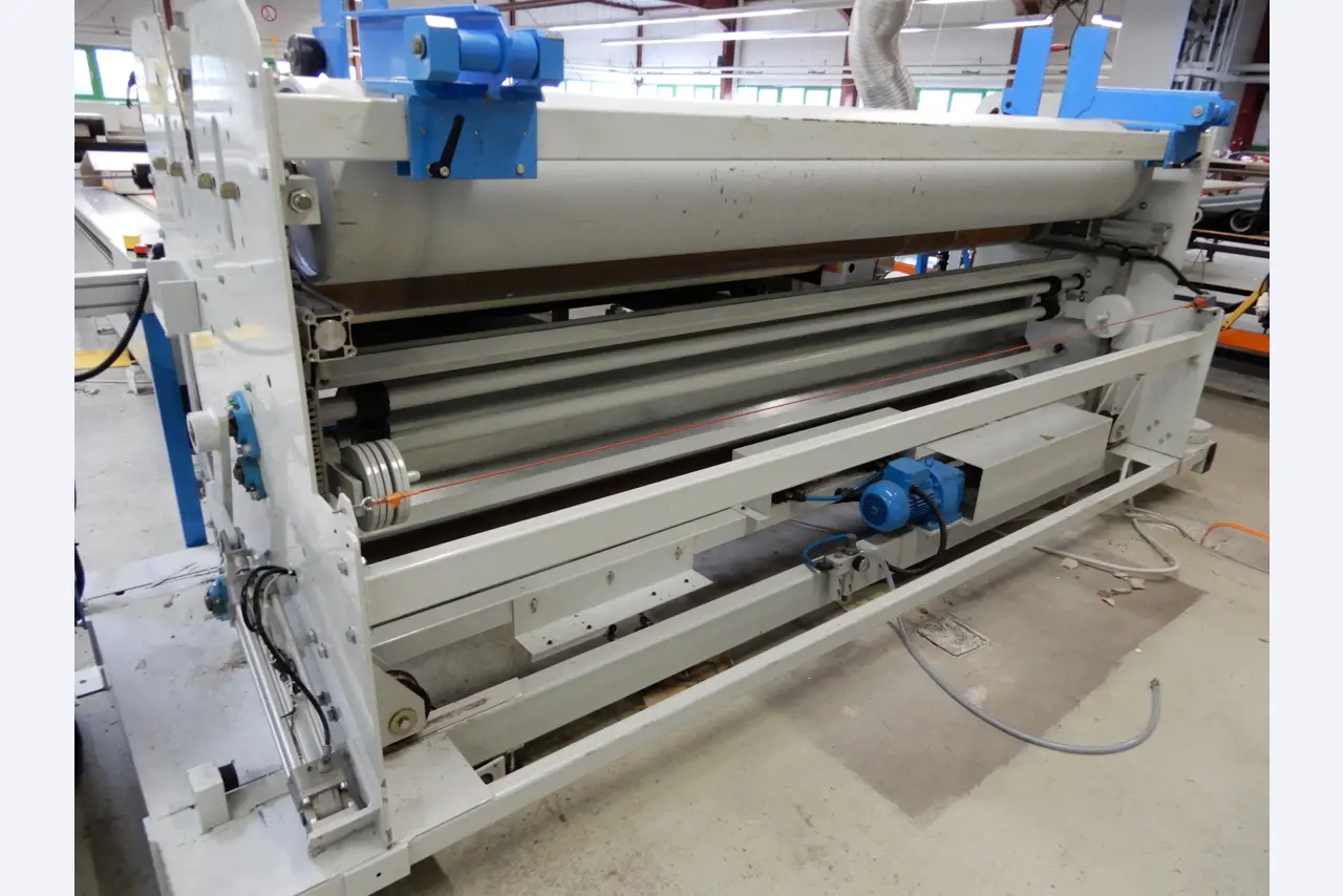 Máquinas para el tratamiento de textiles y lonas-7