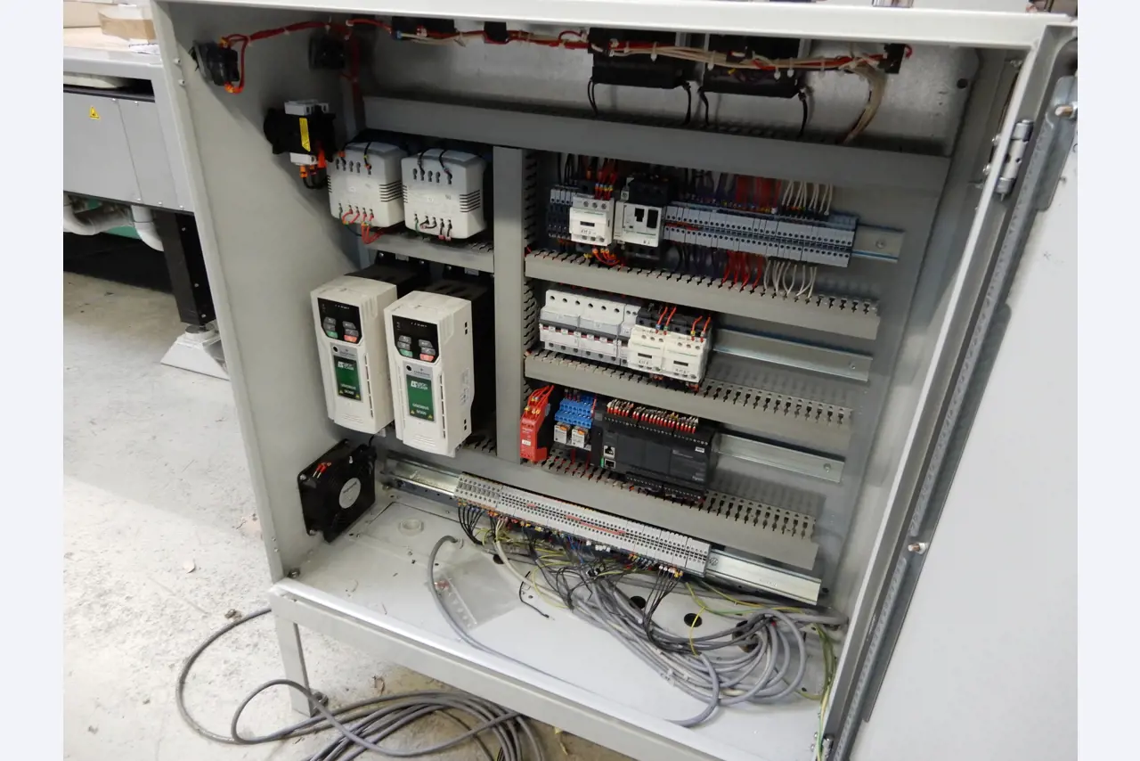 Máquinas para el tratamiento de textiles y lonas-9