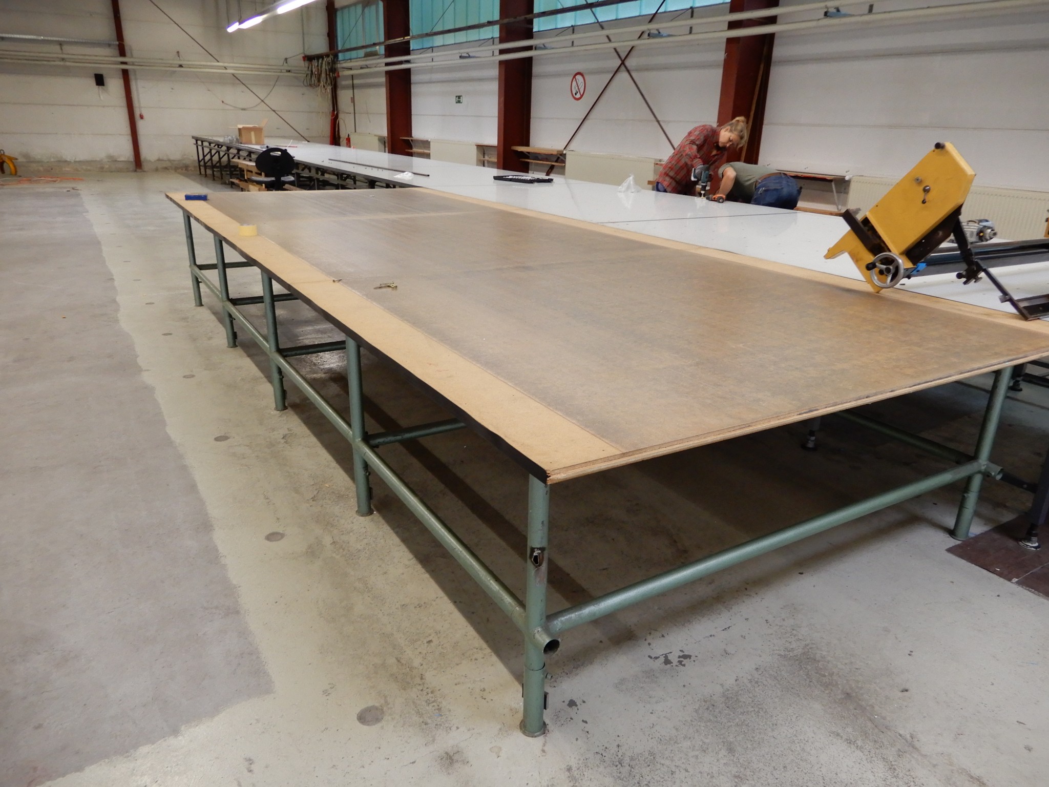 Machines for textile and tarpaulin processing-1