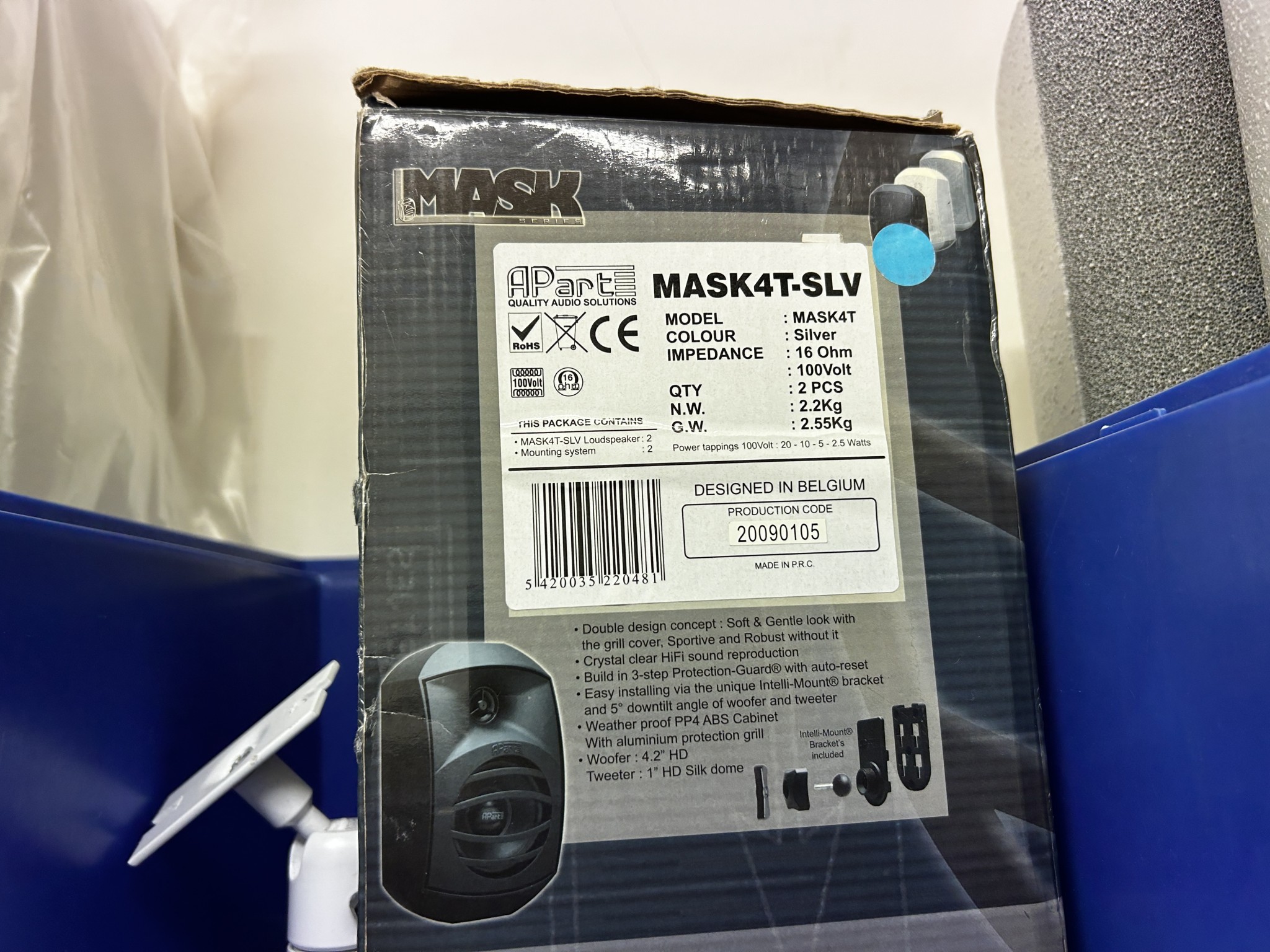 gepflegte, hochwertige Medientechnik sowie Büroausstattung-15