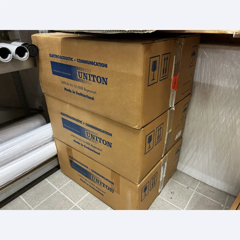 gepflegte, hochwertige Medientechnik sowie Büroausstattung-6