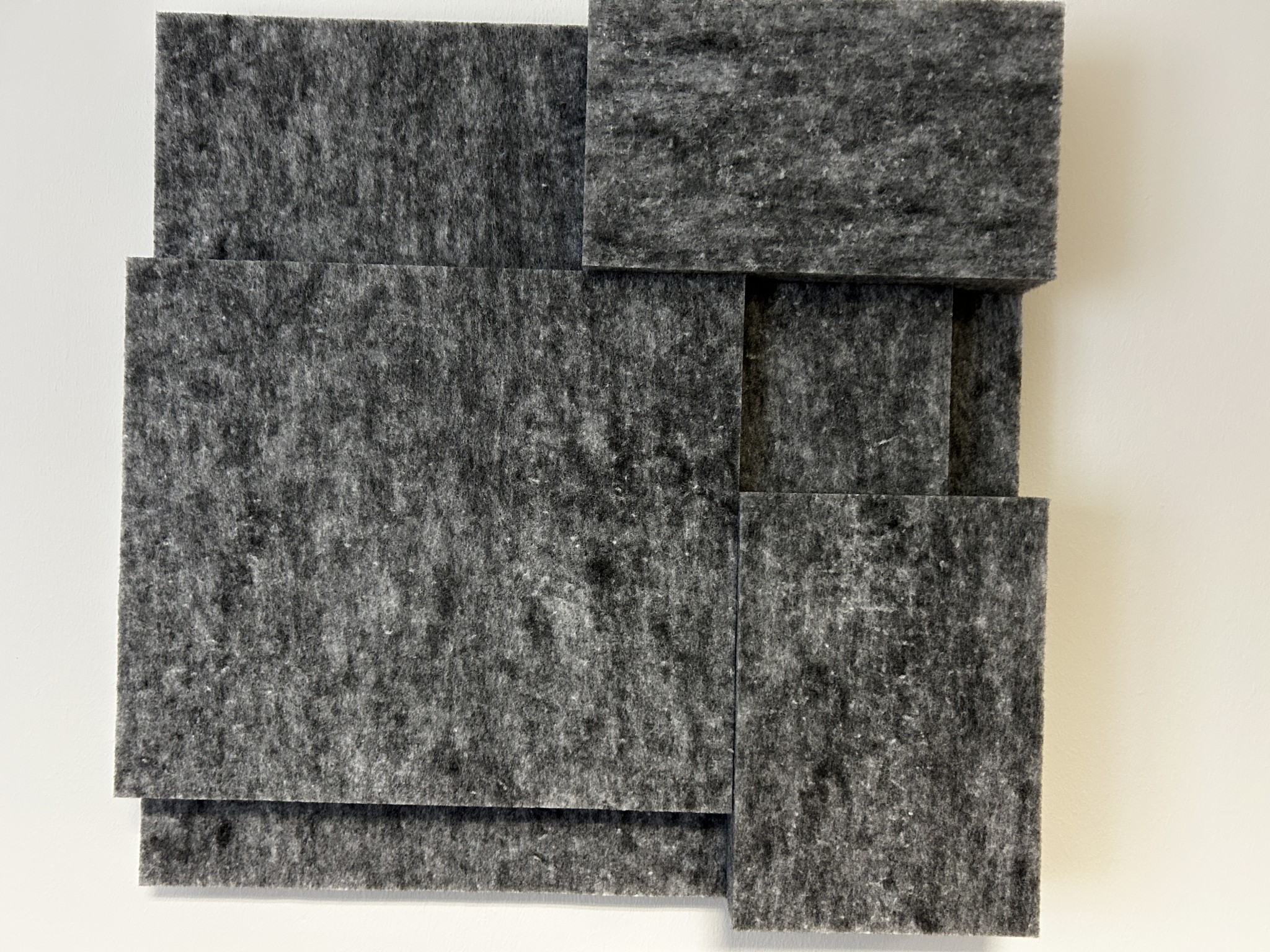 gepflegte, hochwertige Medientechnik sowie Büroausstattung-3