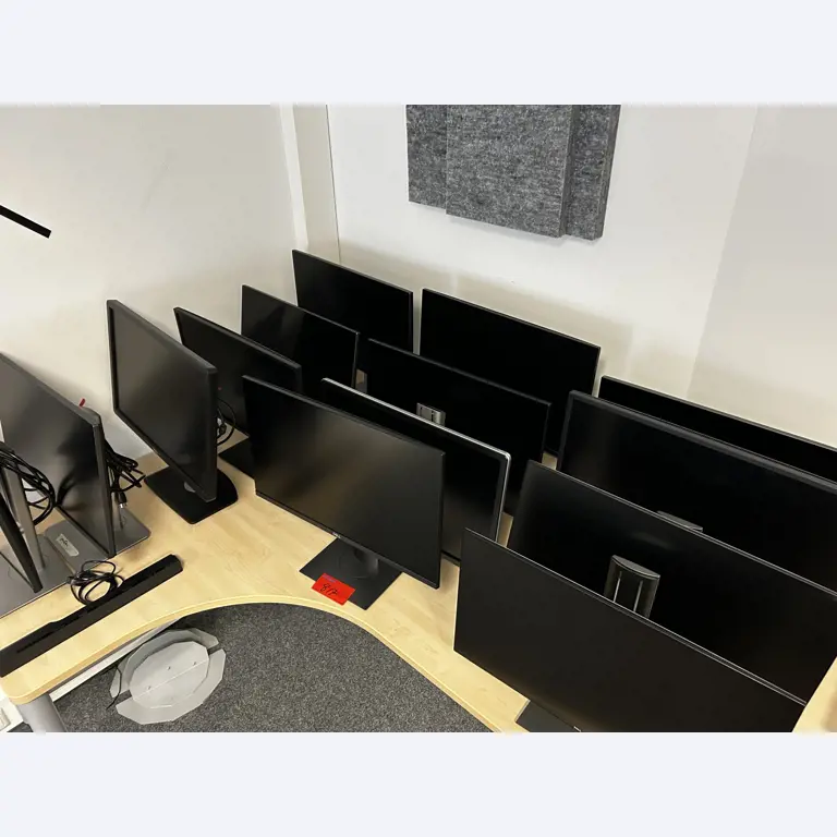 gepflegte, hochwertige Medientechnik sowie Büroausstattung-1