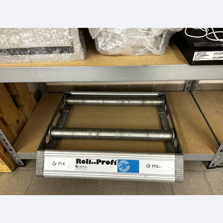 gepflegte, hochwertige Medientechnik sowie Büroausstattung-10