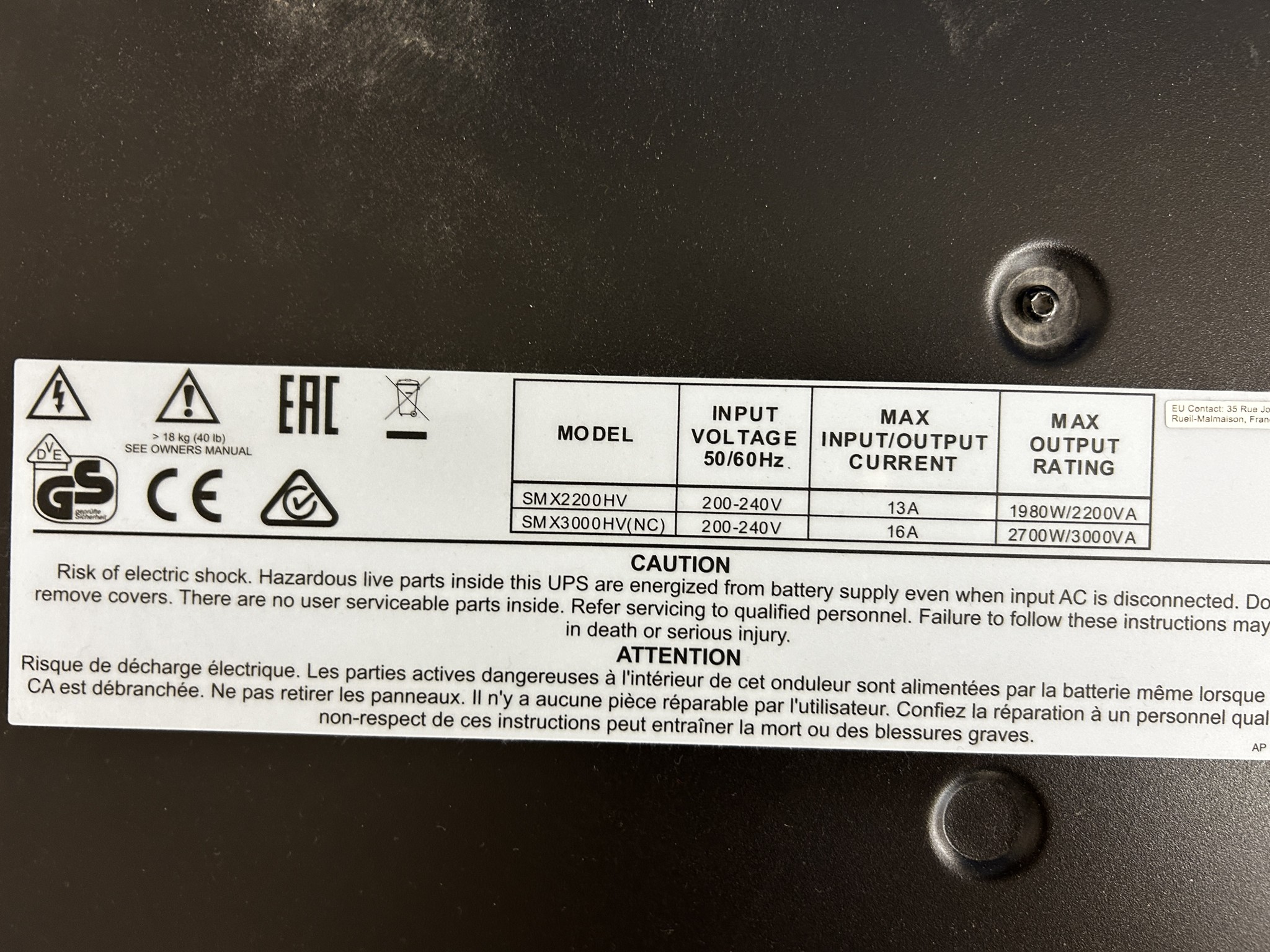 gepflegte, hochwertige Medientechnik sowie Büroausstattung-3