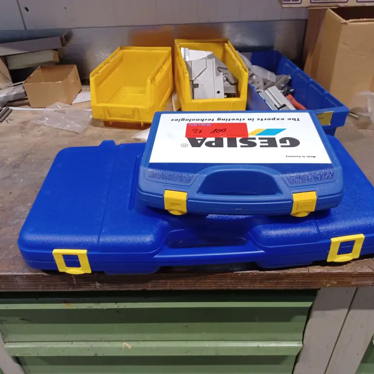 2 Riveting tongs Gesipa GBM50/GBM40-R