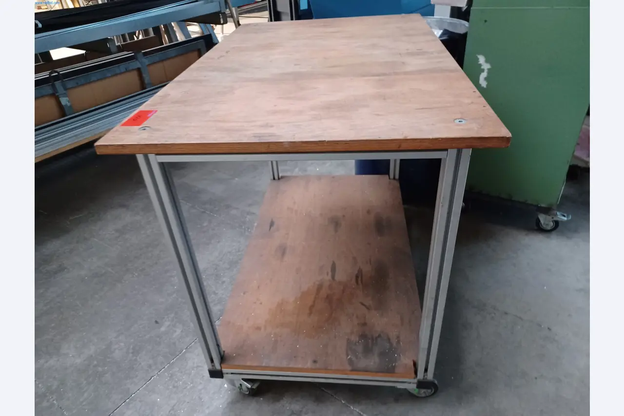 Stroje na zpracování kovů a plechů-2