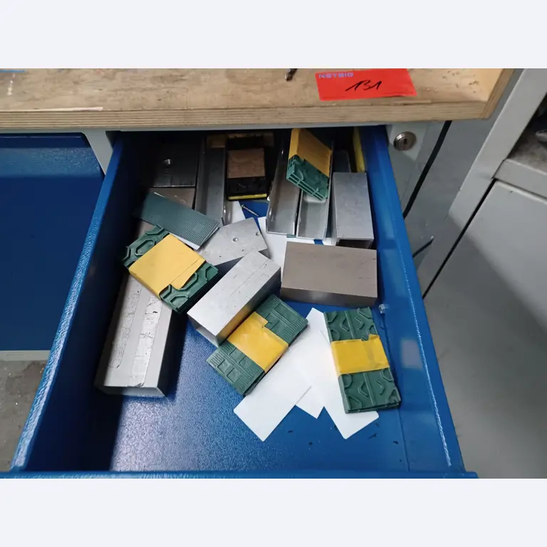 Máquinas para o tratamento de metais e de chapas metálicas-3