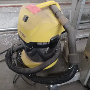 2 Industrial vacuum cleaner Nilfisk VHS120