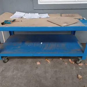 Metal table