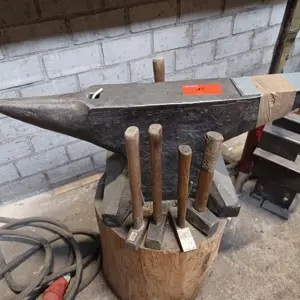 Forging anvil