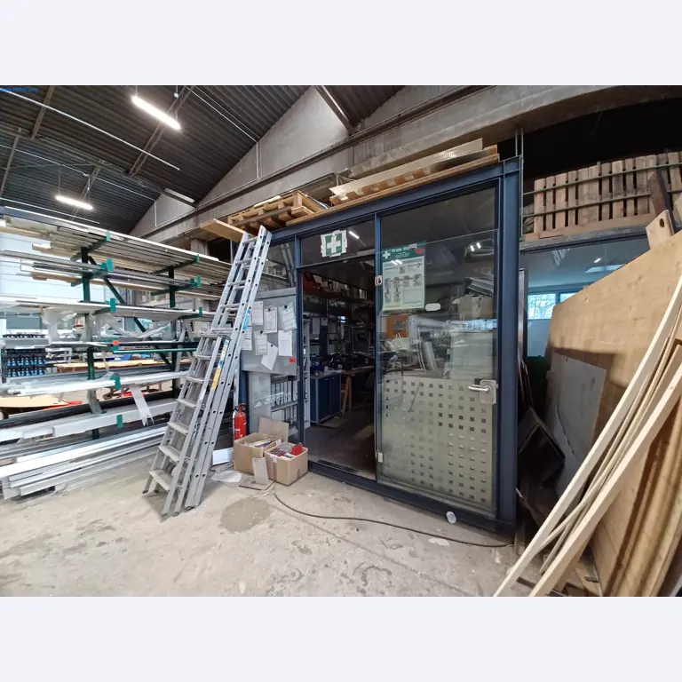 Machines pour le travail du métal et de la tôle-1