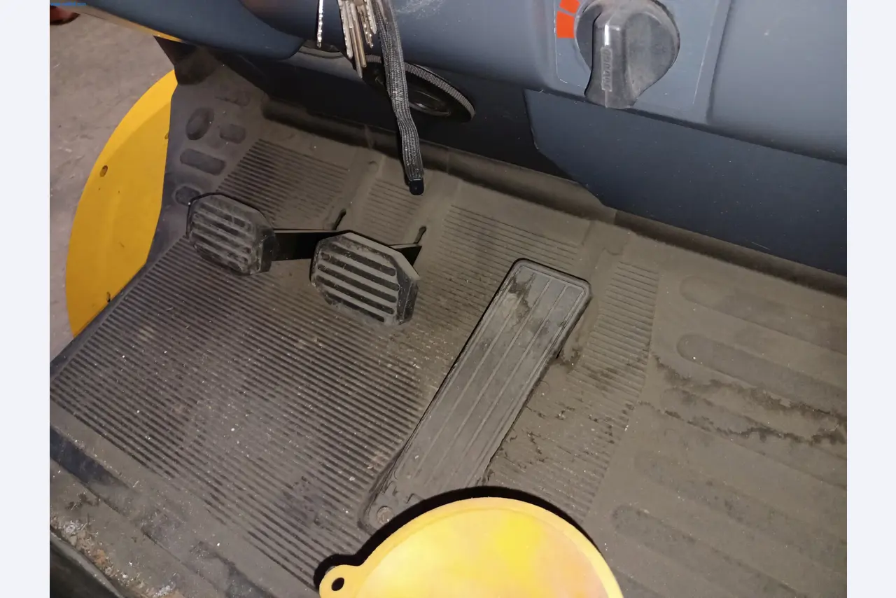 Machines for metal and sheet metal processing-12