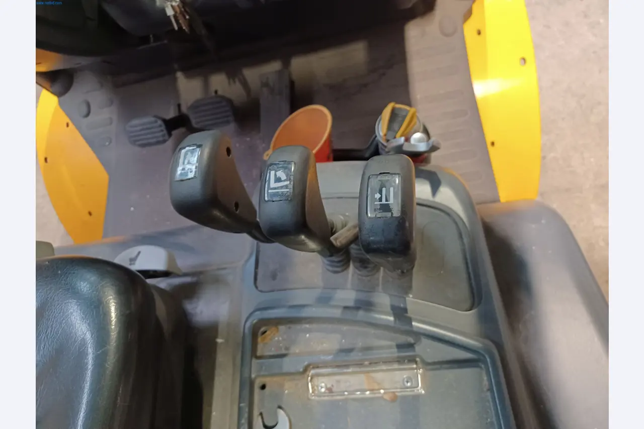 Machines for metal and sheet metal processing-9