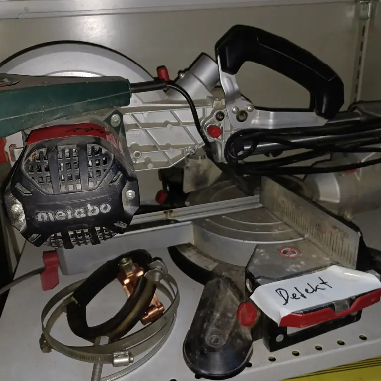 Chop and mitre saw Metabo