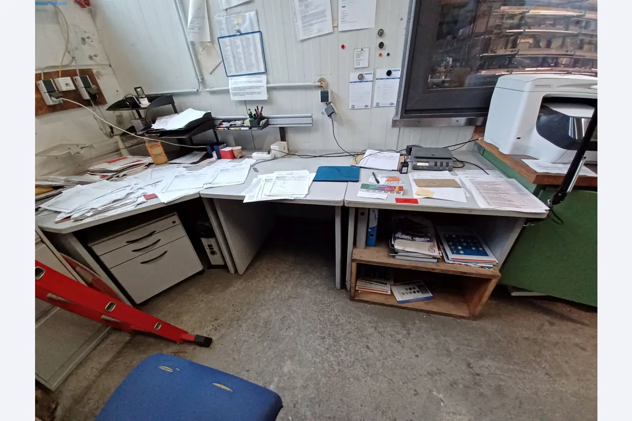 Machines pour le travail du métal et de la tôle-1