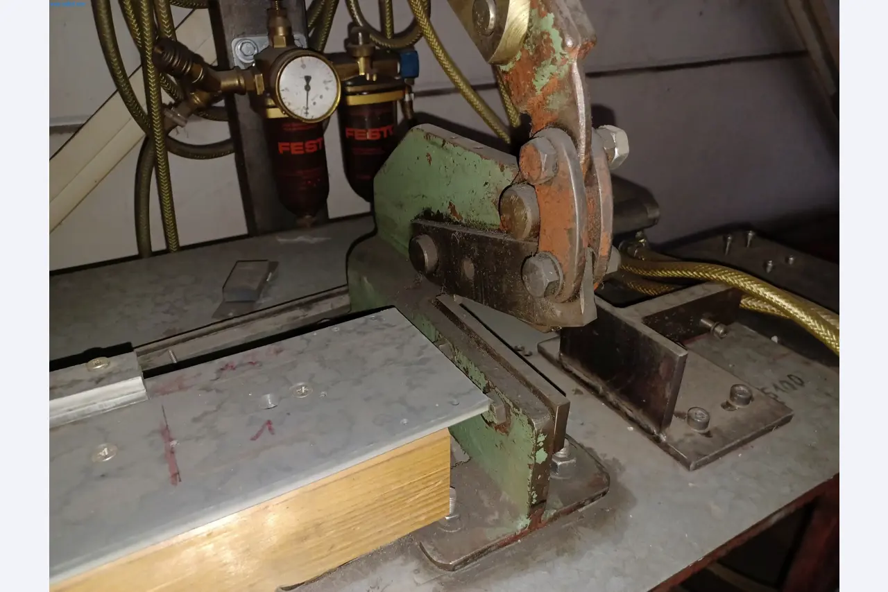 Machines for metal and sheet metal processing-3