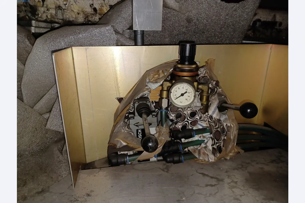 Machines for metal and sheet metal processing-4