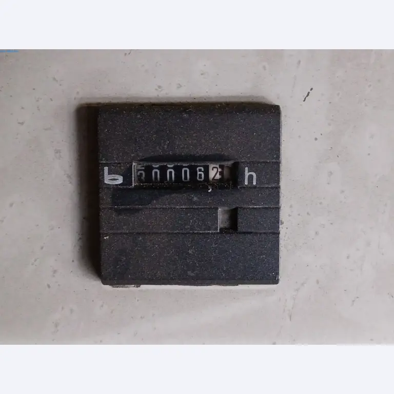 Máquinas para o tratamento de metais e de chapas metálicas-10