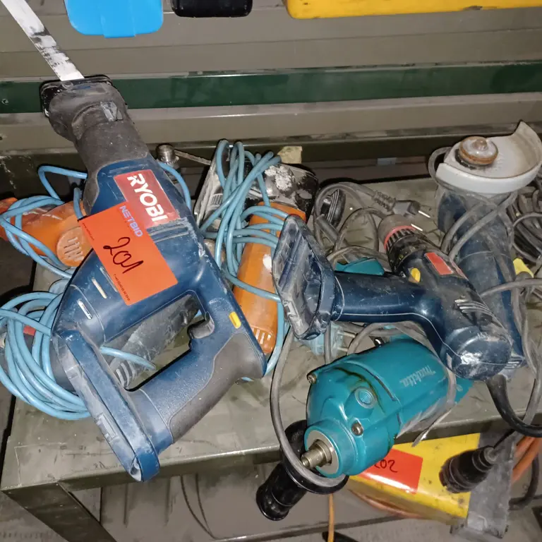 1 Posten Electrical appliances