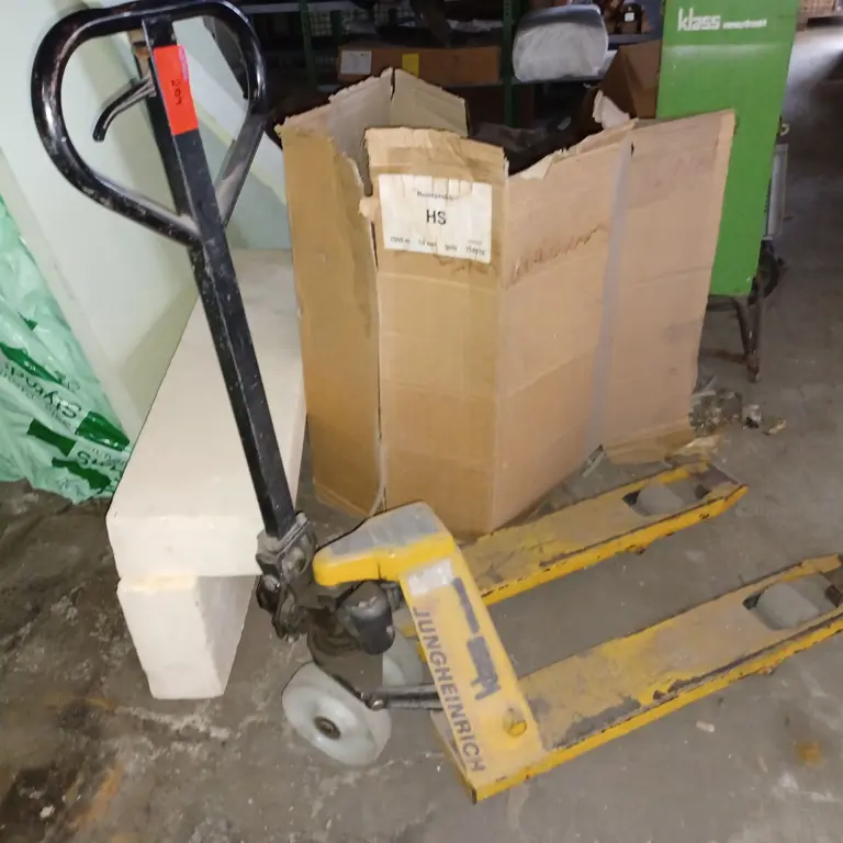 Pallet truck Jungheinrich