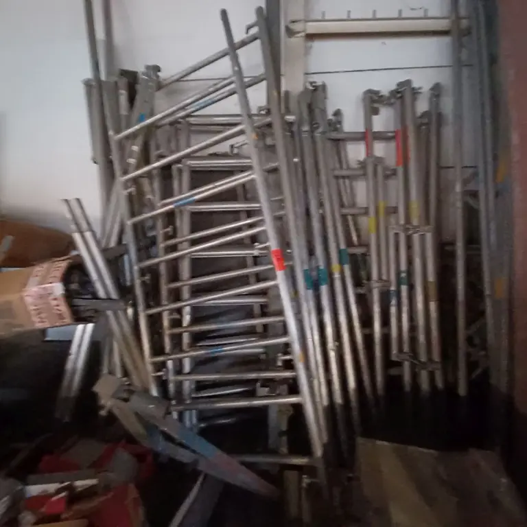 1 Posten Aluminum rolling scaffolding/ scaffolding parts