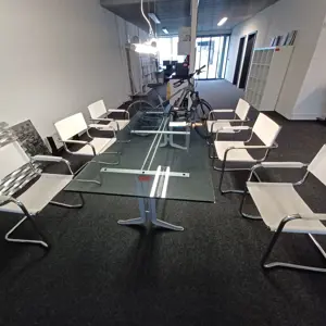 Meeting table