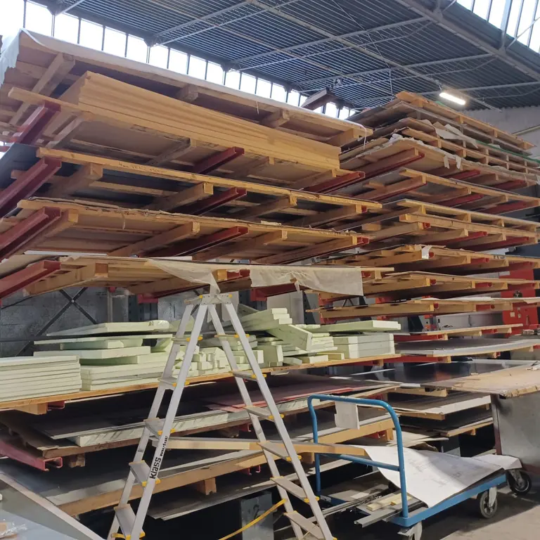 2 Cantilever racking Elvedi