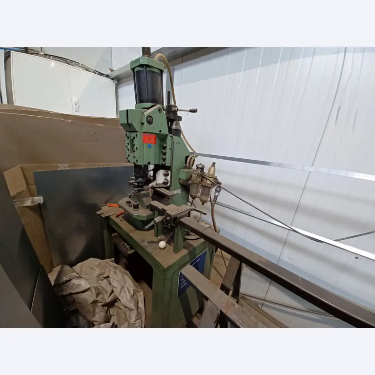 Stroje na zpracování kovů a plechů-1